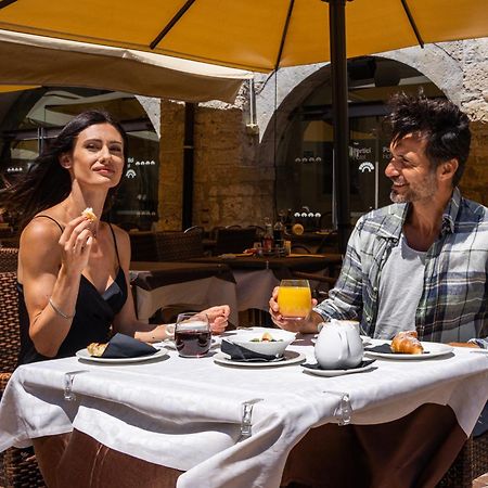 Hotel Portici - Romantik & Wellness Riva del Garda Ngoại thất bức ảnh
