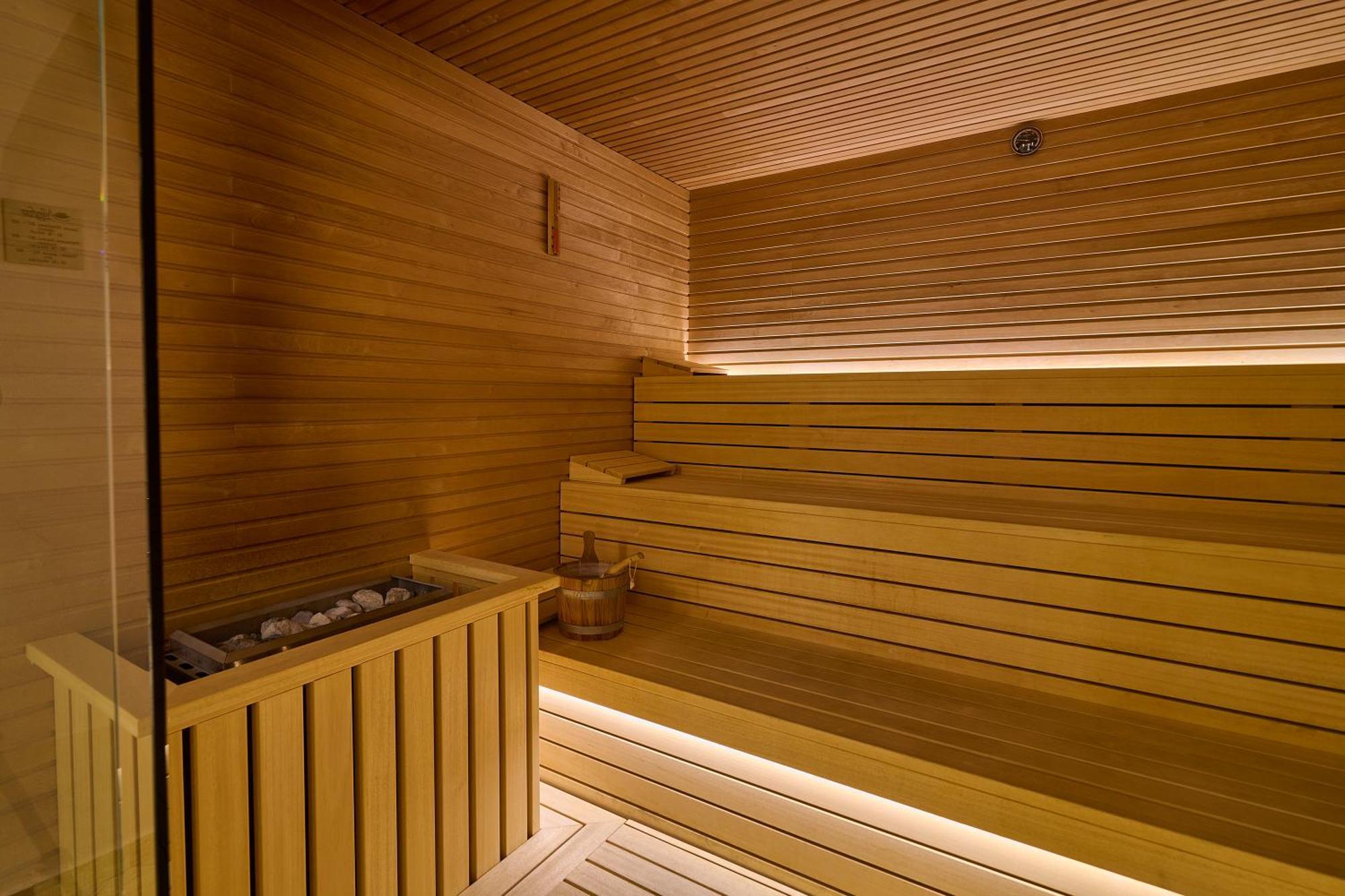 Hotel Portici - Romantik & Wellness Riva del Garda Ngoại thất bức ảnh